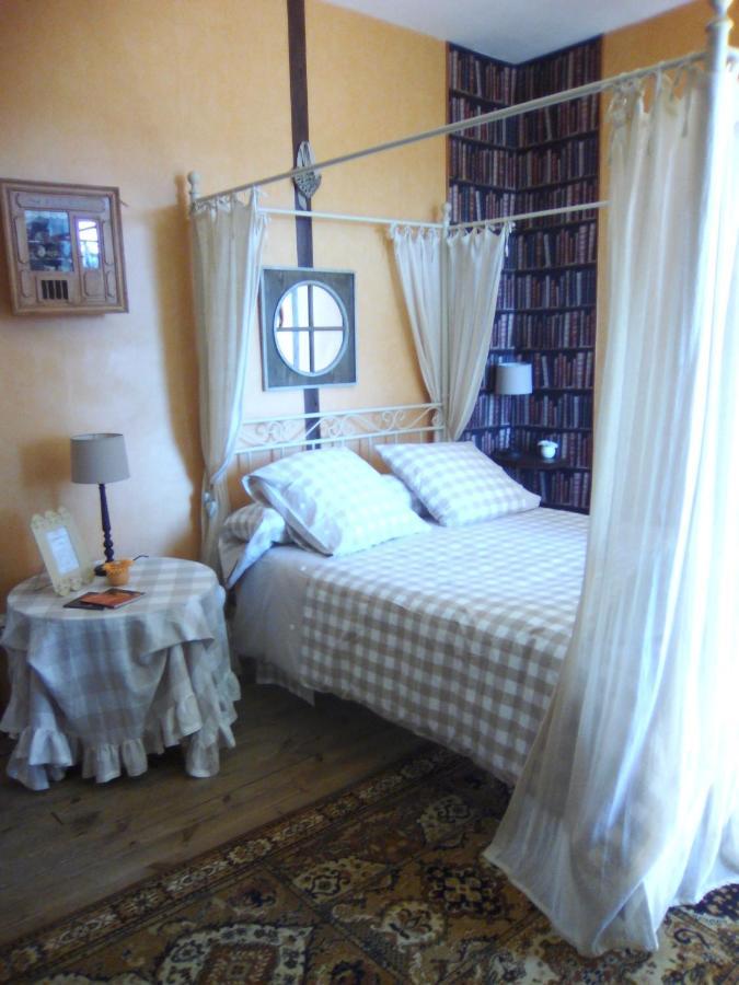 La Ganse Blanche Bed & Breakfast Usson-en-Forez Exterior photo