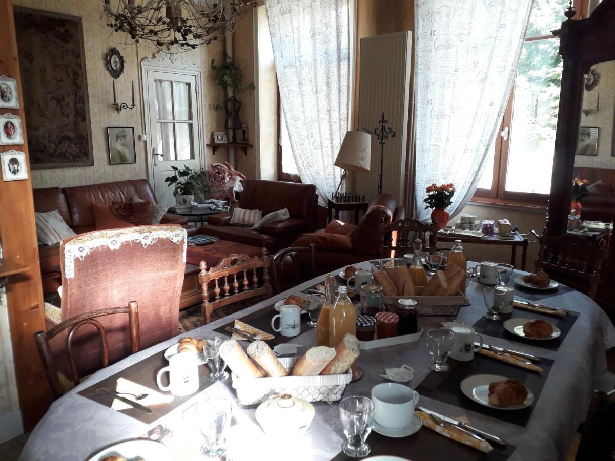 La Ganse Blanche Bed & Breakfast Usson-en-Forez Exterior photo